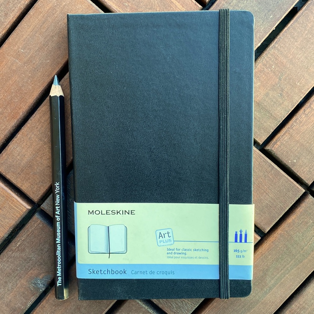 MOLESKINE Sketchbook Hardcover Leather (Ideal for classic sketching & drawing)